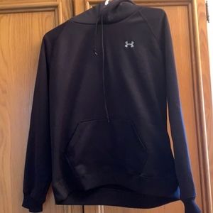 Under armour hoodie size M